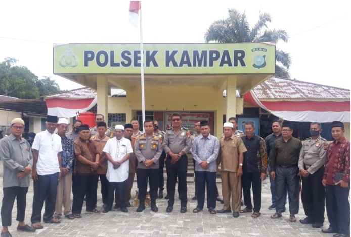 Kapolsek Kampar Silaturahmi Bersama Ninik Mamak Kenegerian Air Tiris dan Kenegerian Rumbio 